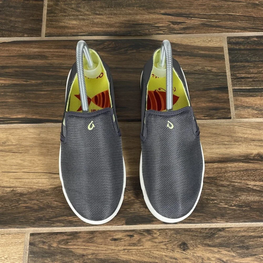 OluKai Pehuea Maka Youth Girls Size 4 Shoes Gray Drop In Heel Comfort Slip Ons